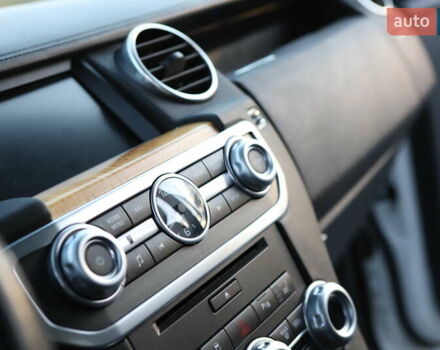 Белый Ленд Ровер Дискавери, объемом двигателя 3 л и пробегом 192 тыс. км за 18899 $, фото 91 на Automoto.ua