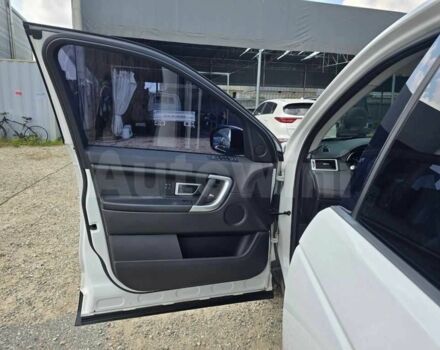 Білий Ленд Ровер Діскавері, об'ємом двигуна 0 л та пробігом 67 тис. км за 12500 $, фото 6 на Automoto.ua