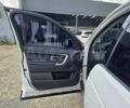 Білий Ленд Ровер Діскавері, об'ємом двигуна 0 л та пробігом 67 тис. км за 12500 $, фото 6 на Automoto.ua