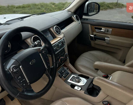 Белый Ленд Ровер Дискавери, объемом двигателя 2.99 л и пробегом 170 тыс. км за 24000 $, фото 24 на Automoto.ua