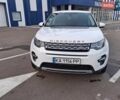 Білий Ленд Ровер Діскавері, об'ємом двигуна 2 л та пробігом 140 тис. км за 14537 $, фото 8 на Automoto.ua
