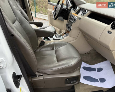 Ленд Ровер Дискавери 2016 в Дрогобыче на Automoto.ua Белый Ленд Ровер Дискавери, объемом двигателя 3 л и пробегом 112 тыс. км за 23500 $, фото 59 на Automoto.ua