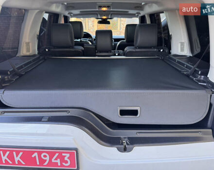 Белый Ленд Ровер Дискавери, объемом двигателя 3 л и пробегом 210 тыс. км за 19500 $, фото 24 на Automoto.ua