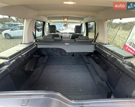 Білий Ленд Ровер Діскавері, об'ємом двигуна 2.99 л та пробігом 140 тис. км за 23999 $, фото 34 на Automoto.ua