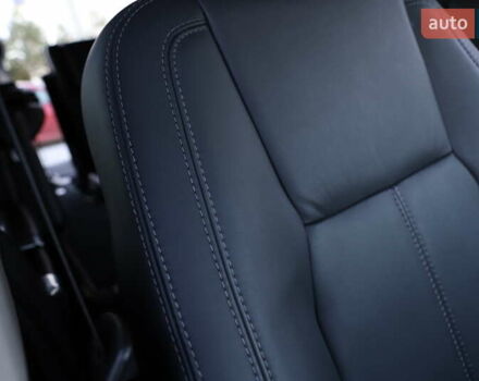 Белый Ленд Ровер Дискавери, объемом двигателя 3 л и пробегом 192 тыс. км за 18899 $, фото 107 на Automoto.ua