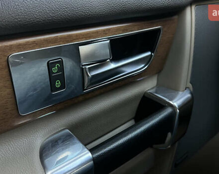 Белый Ленд Ровер Дискавери, объемом двигателя 2.99 л и пробегом 170 тыс. км за 24000 $, фото 20 на Automoto.ua