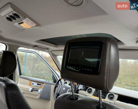 Белый Ленд Ровер Дискавери, объемом двигателя 3 л и пробегом 180 тыс. км за 19850 $, фото 55 на Automoto.ua