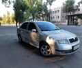 Білий Ленд Ровер Діскавері, об'ємом двигуна 2 л та пробігом 142 тис. км за 13625 $, фото 10 на Automoto.ua