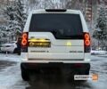 Білий Ленд Ровер Діскавері, об'ємом двигуна 3 л та пробігом 137 тис. км за 30600 $, фото 5 на Automoto.ua
