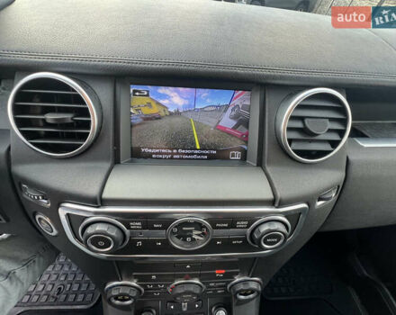 Білий Ленд Ровер Діскавері, об'ємом двигуна 2.99 л та пробігом 140 тис. км за 23999 $, фото 28 на Automoto.ua