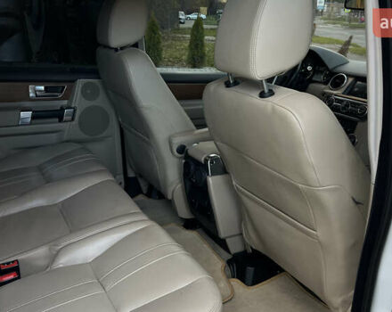 Белый Ленд Ровер Дискавери, объемом двигателя 2.99 л и пробегом 170 тыс. км за 24000 $, фото 35 на Automoto.ua