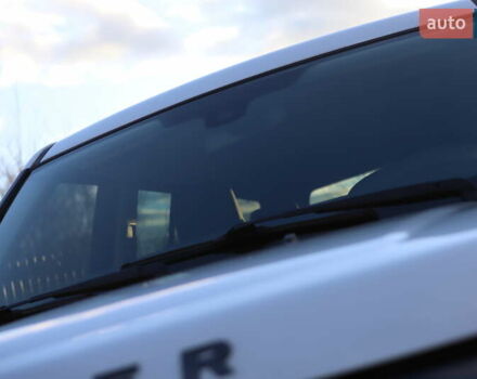 Белый Ленд Ровер Дискавери, объемом двигателя 3 л и пробегом 192 тыс. км за 18899 $, фото 31 на Automoto.ua