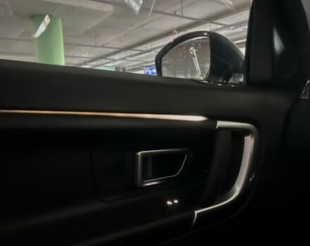 Білий Ленд Ровер Діскавері, об'ємом двигуна 2 л та пробігом 158 тис. км за 17200 $, фото 23 на Automoto.ua