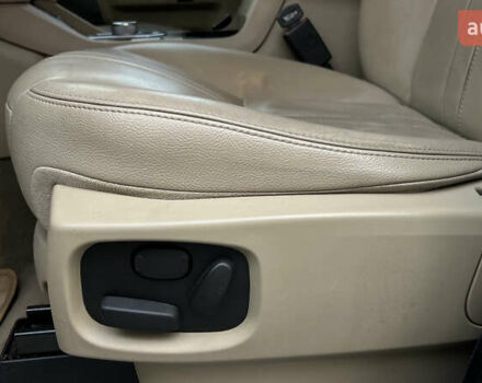 Белый Ленд Ровер Дискавери, объемом двигателя 2.99 л и пробегом 170 тыс. км за 24000 $, фото 27 на Automoto.ua