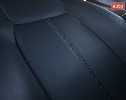 Белый Ленд Ровер Дискавери, объемом двигателя 3 л и пробегом 192 тыс. км за 18899 $, фото 81 на Automoto.ua