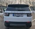 Білий Ленд Ровер Діскавері, об'ємом двигуна 2 л та пробігом 140 тис. км за 14537 $, фото 15 на Automoto.ua