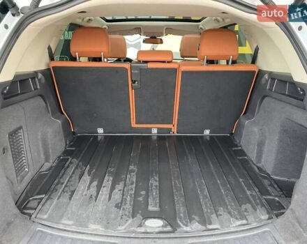 Белый Ленд Ровер Дискавери, объемом двигателя 2 л и пробегом 110 тыс. км за 18900 $, фото 10 на Automoto.ua