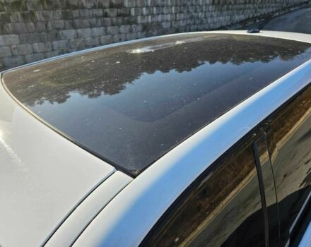 Білий Ленд Ровер Діскавері, об'ємом двигуна 2 л та пробігом 193 тис. км за 5600 $, фото 6 на Automoto.ua