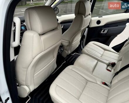 Білий Ленд Ровер Діскавері, об'ємом двигуна 2.99 л та пробігом 115 тис. км за 29800 $, фото 31 на Automoto.ua