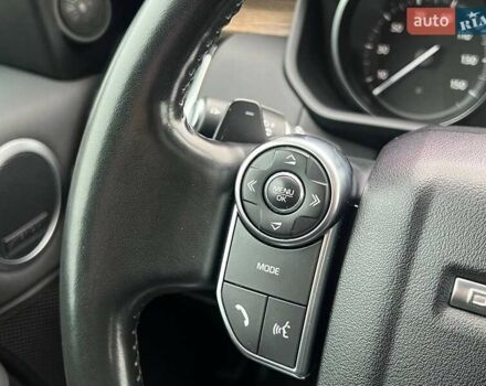 Білий Ленд Ровер Діскавері, об'ємом двигуна 3 л та пробігом 170 тис. км за 29990 $, фото 25 на Automoto.ua