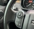 Білий Ленд Ровер Діскавері, об'ємом двигуна 3 л та пробігом 170 тис. км за 29990 $, фото 25 на Automoto.ua