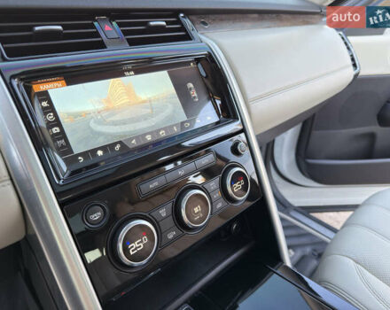 Белый Ленд Ровер Дискавери, объемом двигателя 2.99 л и пробегом 115 тыс. км за 34900 $, фото 35 на Automoto.ua