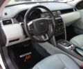 Білий Ленд Ровер Діскавері, об'ємом двигуна 2 л та пробігом 182 тис. км за 16900 $, фото 12 на Automoto.ua