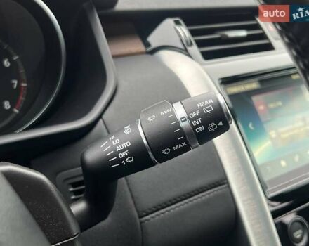 Білий Ленд Ровер Діскавері, об'ємом двигуна 3 л та пробігом 170 тис. км за 29990 $, фото 28 на Automoto.ua