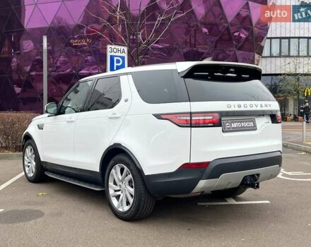 Білий Ленд Ровер Діскавері, об'ємом двигуна 3 л та пробігом 170 тис. км за 29990 $, фото 4 на Automoto.ua