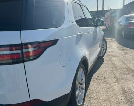 Білий Ленд Ровер Діскавері, об'ємом двигуна 3 л та пробігом 152 тис. км за 28300 $, фото 4 на Automoto.ua