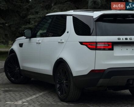 Білий Ленд Ровер Діскавері, об'ємом двигуна 3 л та пробігом 207 тис. км за 26400 $, фото 26 на Automoto.ua