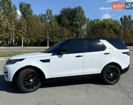 Ленд Ровер Дискавери 2017 в Запорожье на Automoto.ua Белый Ленд Ровер Дискавери, объемом двигателя 2.99 л и пробегом 177 тыс. км за 30500 $, фото 2 на Automoto.ua