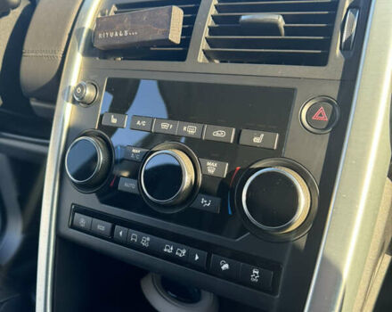 Белый Ленд Ровер Дискавери, объемом двигателя 2 л и пробегом 80 тыс. км за 17500 $, фото 10 на Automoto.ua