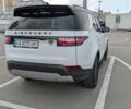 Білий Ленд Ровер Діскавері, об'ємом двигуна 3 л та пробігом 147 тис. км за 27500 $, фото 25 на Automoto.ua