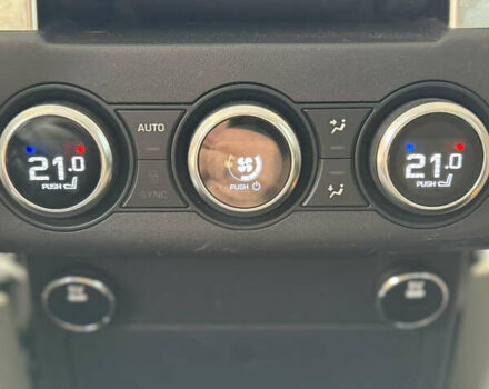 Білий Ленд Ровер Діскавері, об'ємом двигуна 3 л та пробігом 94 тис. км за 39000 $, фото 20 на Automoto.ua