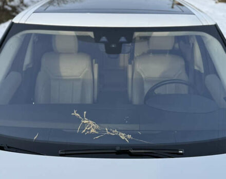 Білий Ленд Ровер Діскавері, об'ємом двигуна 3 л та пробігом 94 тис. км за 39000 $, фото 14 на Automoto.ua