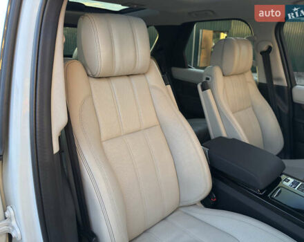 Белый Ленд Ровер Дискавери, объемом двигателя 2.99 л и пробегом 115 тыс. км за 34900 $, фото 18 на Automoto.ua