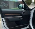 Білий Ленд Ровер Діскавері, об'ємом двигуна 2.99 л та пробігом 200 тис. км за 27000 $, фото 13 на Automoto.ua