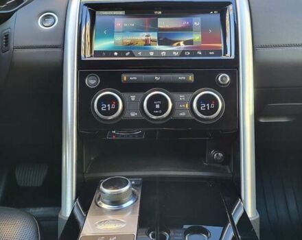 Ленд Ровер Дискавери 2017 в Софіївська Борщагівка на Automoto.ua Белый Ленд Ровер Дискавери, объемом двигателя 3 л и пробегом 171 тыс. км за 31400 $, фото 21 на Automoto.ua