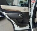 Білий Ленд Ровер Діскавері, об'ємом двигуна 3 л та пробігом 73 тис. км за 28000 $, фото 32 на Automoto.ua
