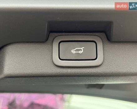 Білий Ленд Ровер Діскавері, об'ємом двигуна 3 л та пробігом 170 тис. км за 29990 $, фото 41 на Automoto.ua