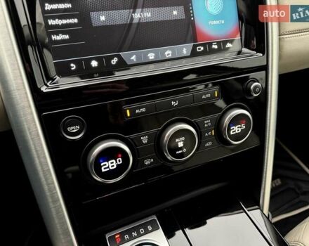 Білий Ленд Ровер Діскавері, об'ємом двигуна 2.99 л та пробігом 115 тис. км за 29800 $, фото 49 на Automoto.ua