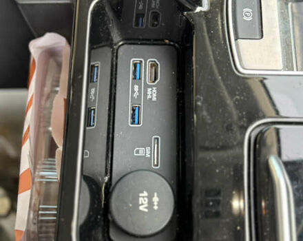 Білий Ленд Ровер Діскавері, об'ємом двигуна 3 л та пробігом 94 тис. км за 39000 $, фото 30 на Automoto.ua