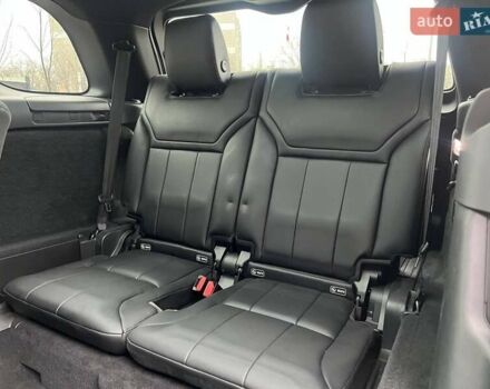 Білий Ленд Ровер Діскавері, об'ємом двигуна 3 л та пробігом 170 тис. км за 29990 $, фото 12 на Automoto.ua