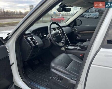 Білий Ленд Ровер Діскавері, об'ємом двигуна 2.99 л та пробігом 155 тис. км за 36000 $, фото 8 на Automoto.ua
