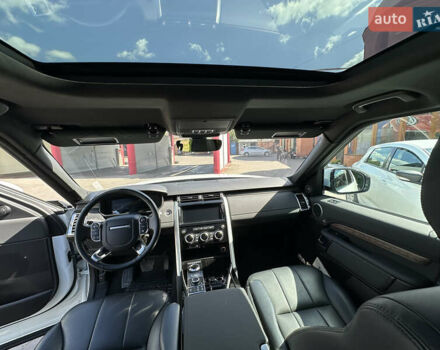 Білий Ленд Ровер Діскавері, об'ємом двигуна 3 л та пробігом 73 тис. км за 35600 $, фото 17 на Automoto.ua