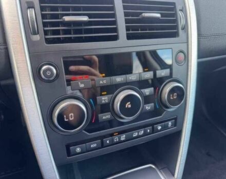 Білий Ленд Ровер Діскавері, об'ємом двигуна 2 л та пробігом 76 тис. км за 9900 $, фото 13 на Automoto.ua