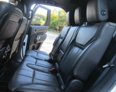 Белый Ленд Ровер Дискавери, объемом двигателя 3 л и пробегом 45 тыс. км за 11000 $, фото 13 на Automoto.ua