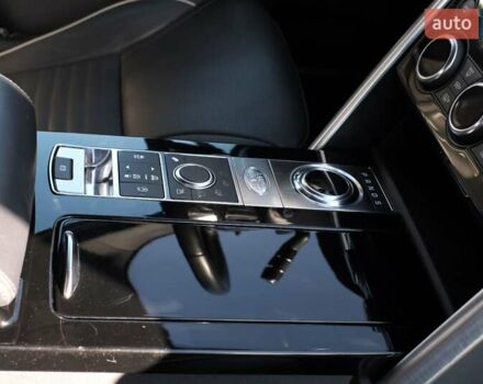 Білий Ленд Ровер Діскавері, об'ємом двигуна 3 л та пробігом 156 тис. км за 33000 $, фото 6 на Automoto.ua