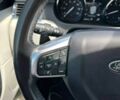 Білий Ленд Ровер Діскавері, об'ємом двигуна 2 л та пробігом 72 тис. км за 14800 $, фото 13 на Automoto.ua
